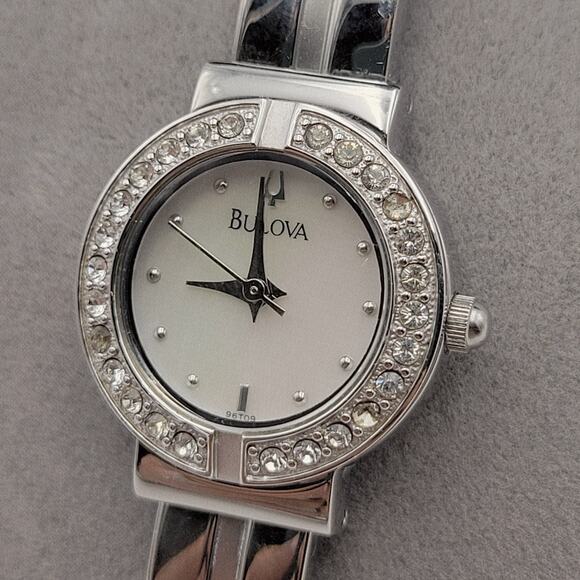 Bulova C899175 Woman Watch Quartz Silver Wristwatch Vtg main image 13